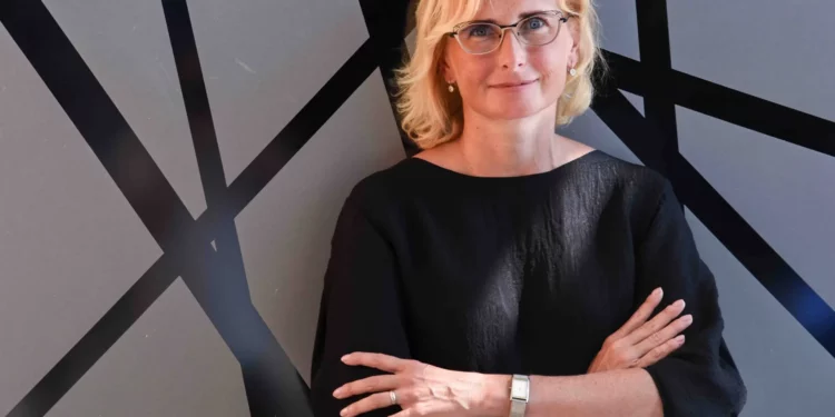 Kateřina Konečná: Objektivita ČT dostala další ránu…aneb pár slov k francouzským volbám