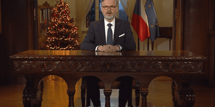 Český premiér lže a Fialova vláda ožebračuje národ