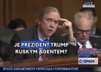Prezidenta USA Donalda Trumpa se snaží obvinit že je agent Ruska